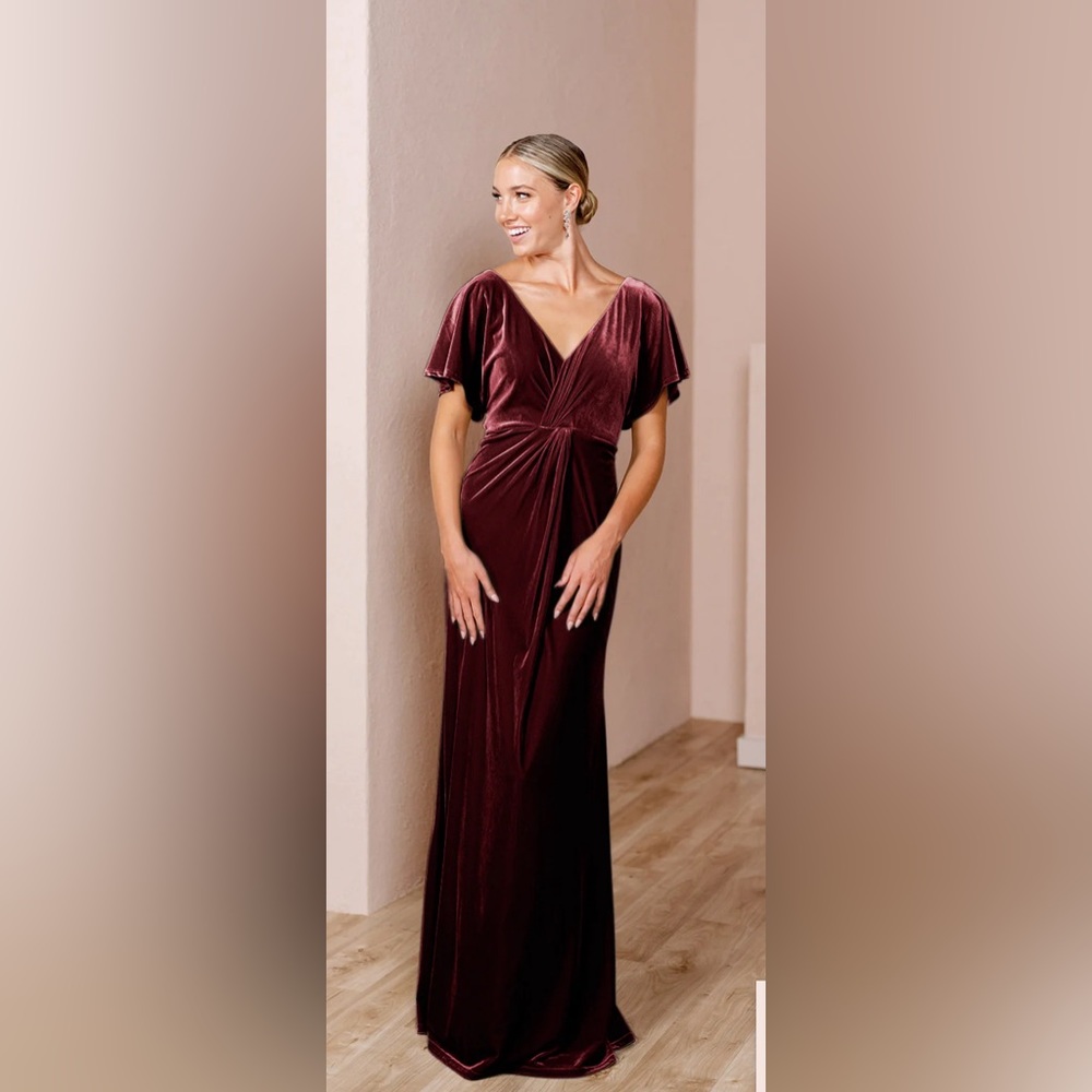 Revelry Gwen Velvet Dress | Size 12P | Burgandy